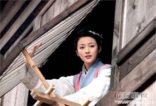 潘金莲<em>虐待丫头</em>的变态手段 抹狗屎/赤身鞭打/掐