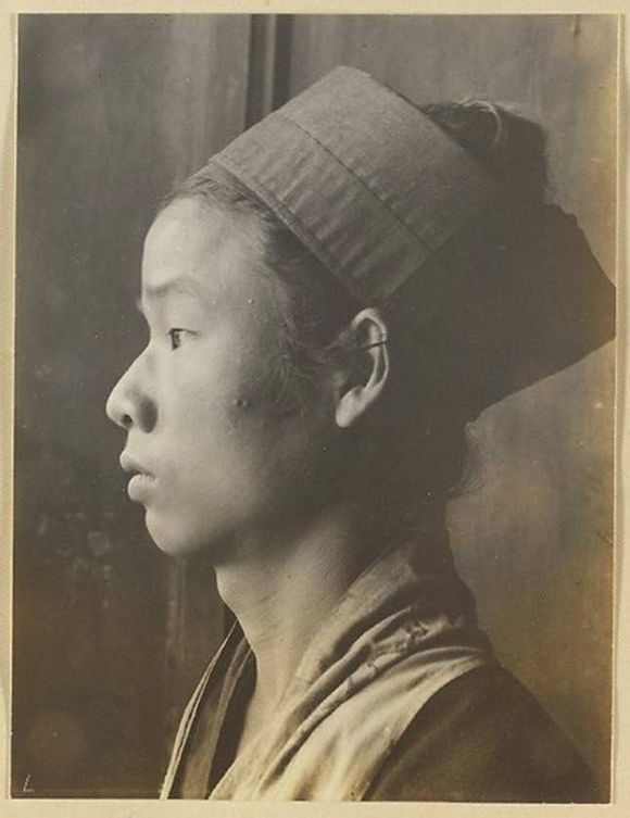 与《道士下山》有何不同:真实道士老照片(6)