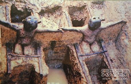 中国汉墓女尸两千年不腐真相!(2)