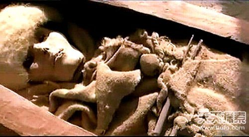 历史读书 >> 正文   尽管你非常着迷于木乃伊,这些保存完好的美丽尸体