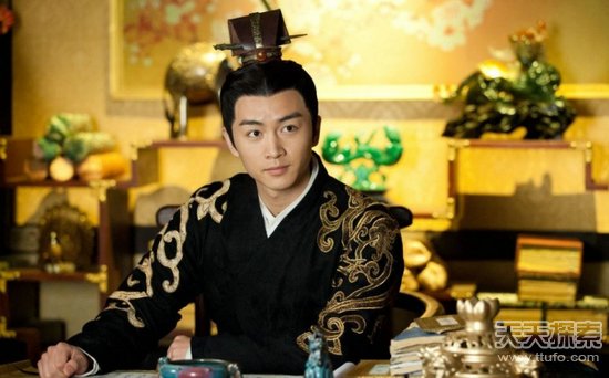 细数史上太上皇荒唐生活 他最流氓(11)