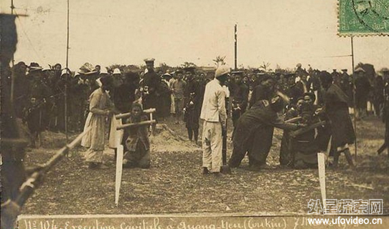 惊悚斩首:百年前的越南砍头场面旧照片(10)