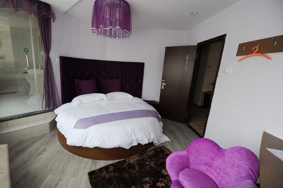 合肥出现首家情趣旅馆 内设监狱房护士房