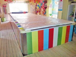 婴幼儿游泳馆风行 住宅楼内10吨泳池成隐患(图