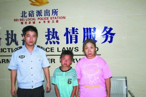 11岁男孩江边洗澡漂流两公里 被报警描述为浮