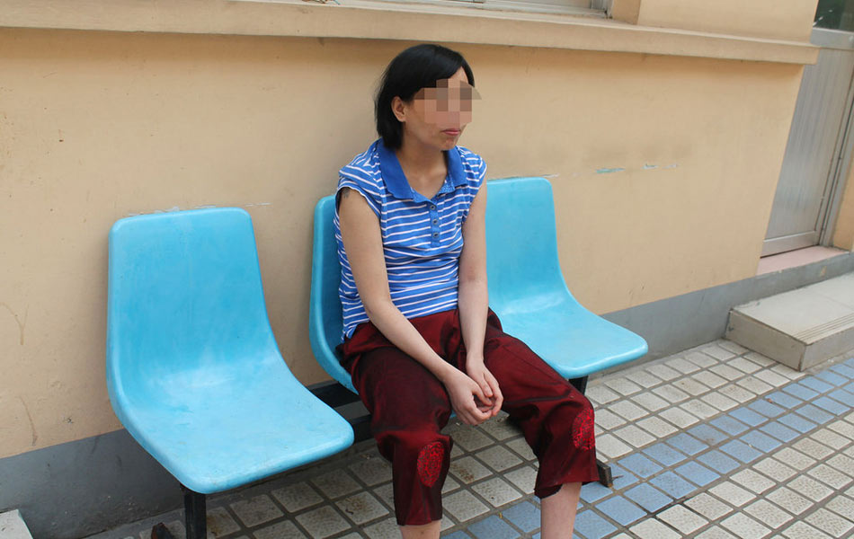 山东泰安一小偷<em>性虐</em>智障妇女半年(2)_光明网
