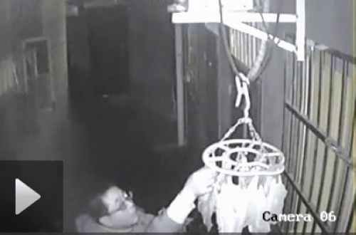 荆州变态男专偷女式<em>内裤</em> 女失主装监控让其现