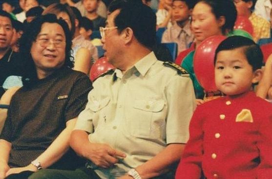 李双江儿子李天一看守所内多次提父亲 不抗拒