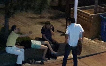 青岛警方称醉酒女子遭3名男子猥亵不属实(图)