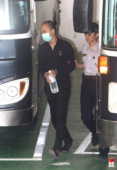 李宗瑞迷奸案被判入狱18年6月 赔偿受害人29