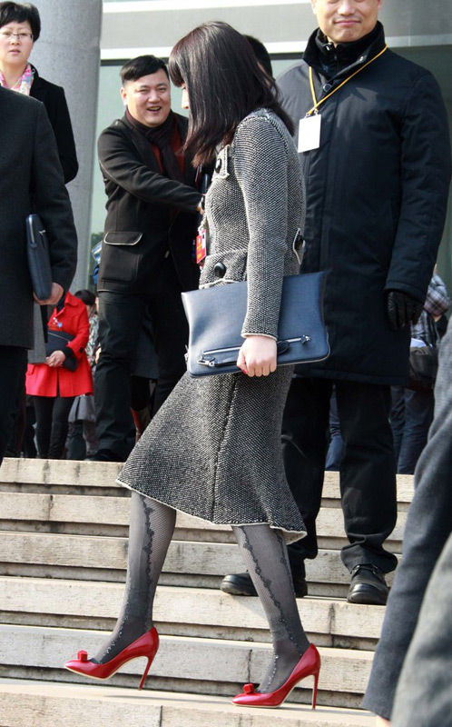 宗庆后女儿宗馥莉出席浙江政协会议(8)