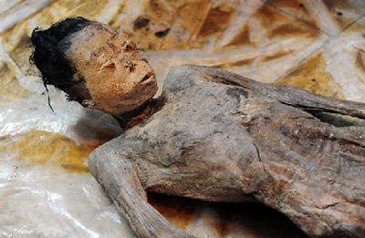 百年古棺开棺惊呆众人 百年大户<em>女尸</em>不腐(5)_图