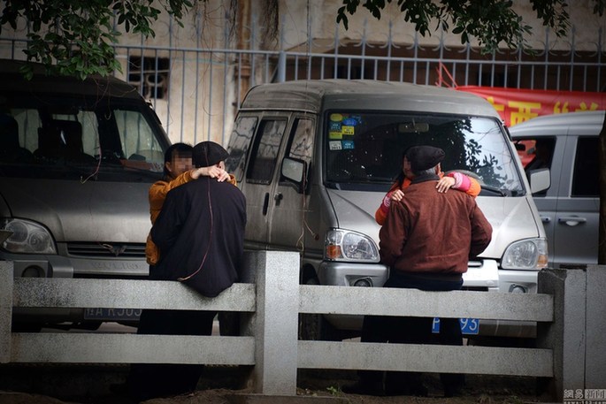 广西<em>南宁</em>街头现老人性<em>服务</em> <em>收费</em>20-60元(1)_