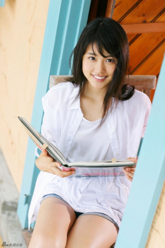 日版奶茶妹妹或拍AV 清纯面容<em>勾</em>人姿势遭追捧