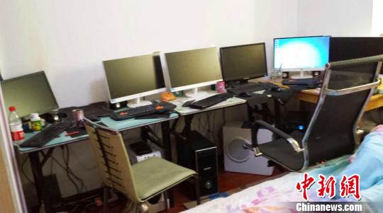 湖北80后夫妻网上招嫖赚中介费 被警方刑事拘