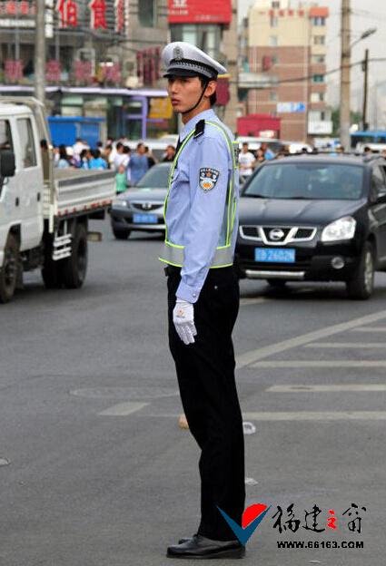 国内最高交警图片