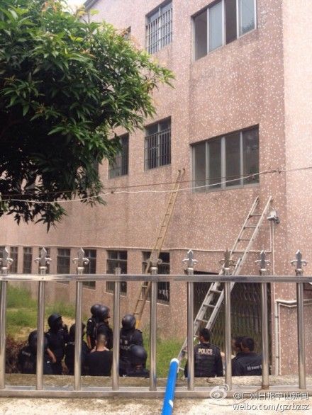 僵持约20小时响起4枪声 广东中山学校发生挟持