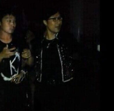 汪峰后台打人照片视频曝光(2)