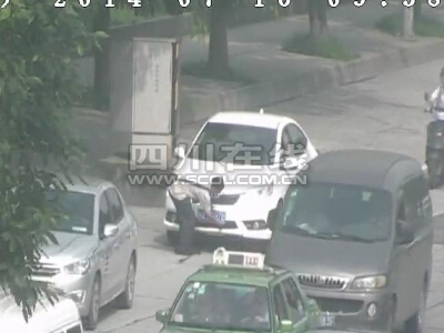 路团伙 被端:身揣号码不干胶 车牌一抹就变号(