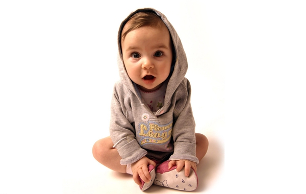 00后<em>女孩</em>当妈早产生下男婴 男友或涉嫌<em>强奸罪</em>