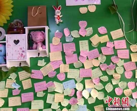 一杯鲜奶换一个故事80后小伙开店听“人生”