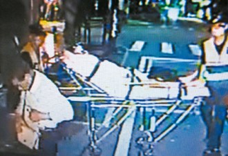 79岁老翁玩<em>性虐</em>割掉<em>女友</em>五官冲马桶 受害者面