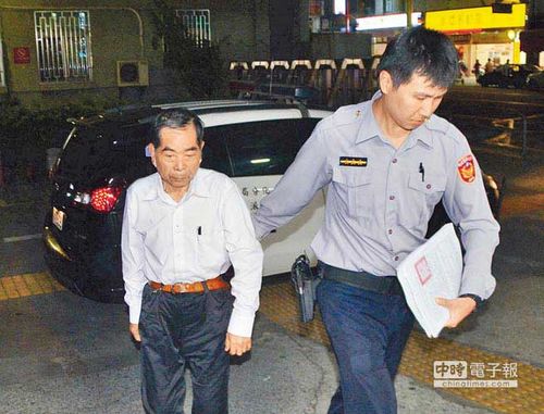 79岁老翁玩<em>性虐</em>割掉<em>女友</em>五官冲马桶 受害者面