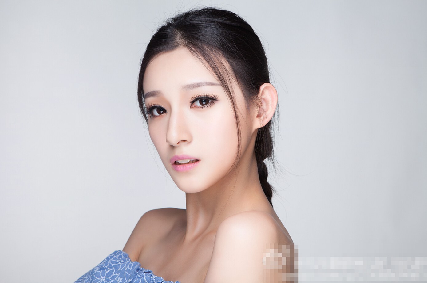 天下足球14年后添<em>女主播</em> 参加选秀<em>内裤滑落</em>(1