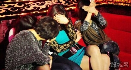 江西籍女子聂某英 其与某两名女星明码标价日