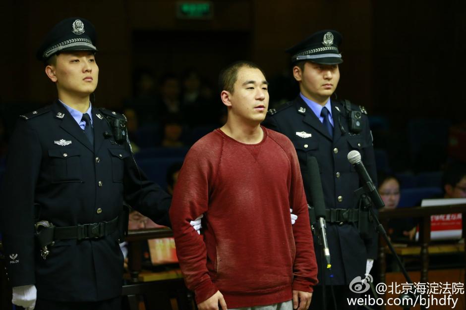 张默刑期已满 大批媒体看守所外守候扑空(3)