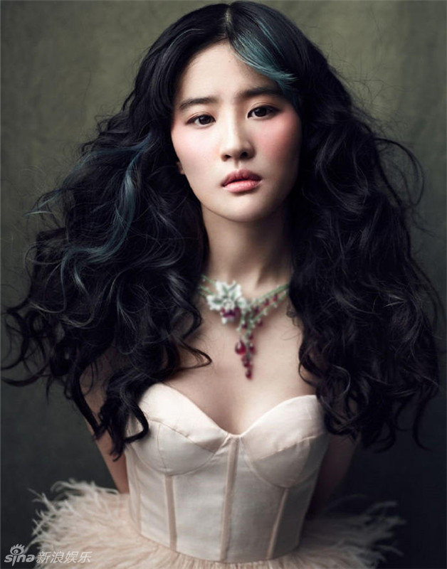 女神刘亦菲黑纱遮面冷艳范 红唇低胸玩性感(2