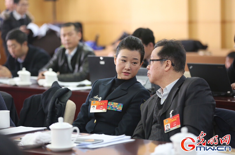 明星委员参加政协文艺界别小组讨论会(10)