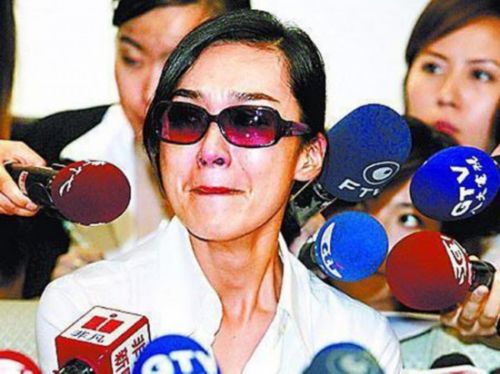 韩星遭老公家暴32年 女星被打的鼻青脸肿求助