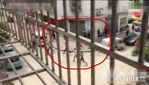 长沙街头大规模械斗 视频吓人现实版的古惑仔