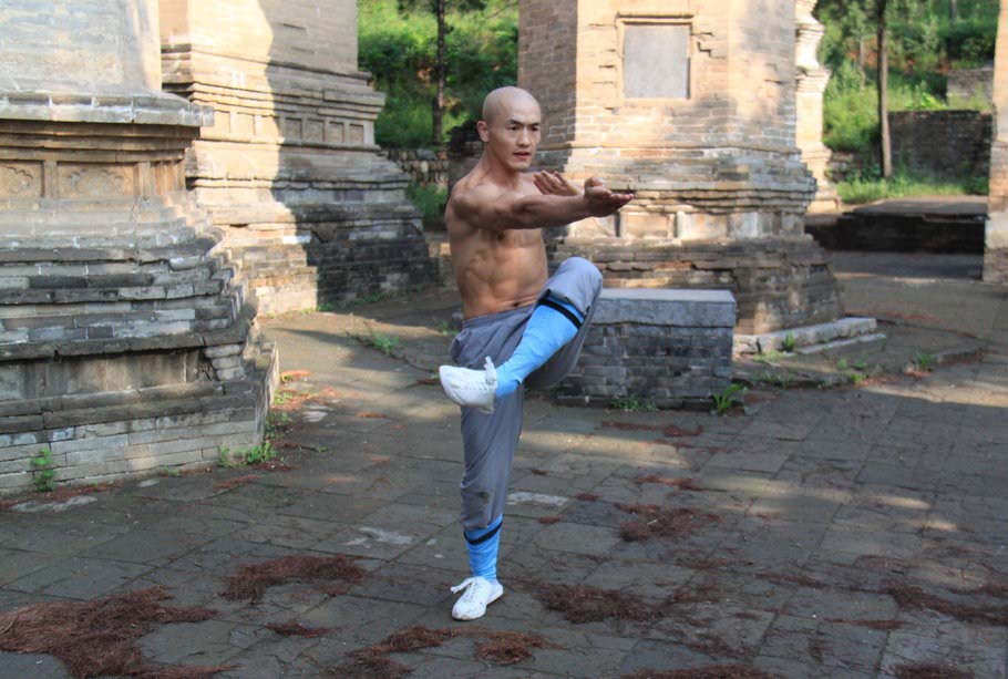 一龙练功旧照曝光 厮杀对手到对战世界一线拳