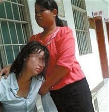 78岁继父强奸13岁少女 甩3万块钱让妻子处理