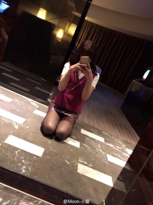 空姐艳照门网络发酵 大尺度露骨照片视频网上