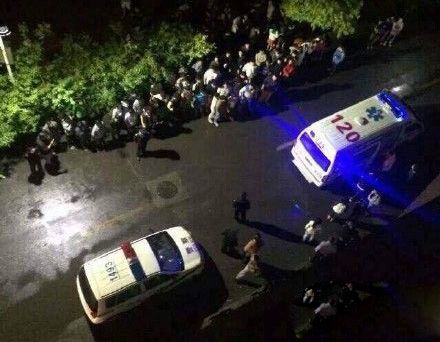 哈尔滨理工大学杀人  男子闯 女寝杀人后跳楼自