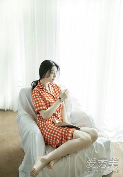 范冰冰曝全素颜<em>写真</em> 气质清新如<em>少女</em>(2)_法治频