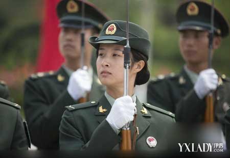 <em>女</em>排行注目礼 突发状况彰显女排爱国情怀_法治