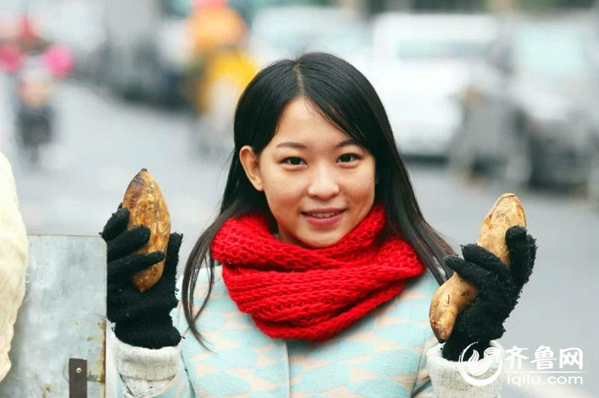 <em>济南</em>最美<em>地瓜妹</em> 冬日街头卖地瓜救白血病哥哥