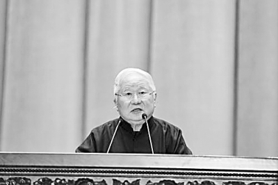 两院院士吴良镛：志存高远 身体力行