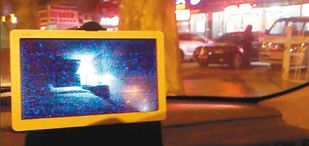 市民车载导航仪收到<em>酒店房间偷拍</em>画面(图) _时