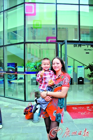 200地震丧子母亲的心灵重建路(1)_时政频道 _