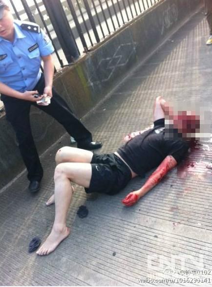 温州男子被车撞后遭枪击 警方锁定嫌犯已死亡