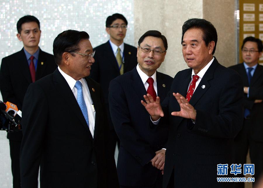 陈云林参观海基会新大楼(3)