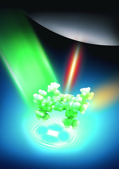 在绿色入射激光的激发下，处于STM纳腔中的卟啉分子受到高度局域且增强的等离激元光的强烈影响，使得分子的振动指纹信息可以通过拉曼散射光进行高分辨成像。右图是实验原理的艺术化处理，分子的振动信息和拉曼成像通过底幕上的波状影像来表示。绿色激光照耀下卟啉渲染成翡翠质感，彰显着“玉如意”的中国元素。