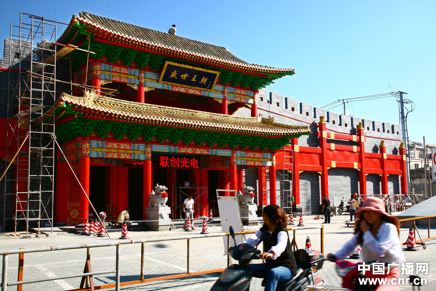 江苏南通霸气酒店 装修似故宫养心殿(1)