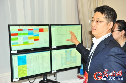 中国工会十六大使用点对点短信简化会议通知流