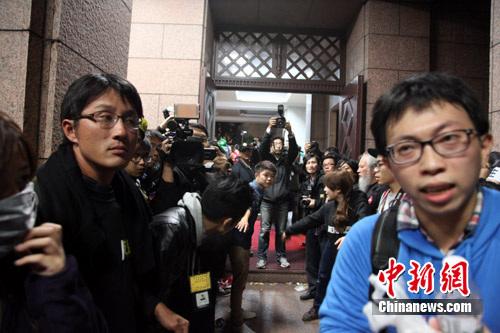 带头攻占台湾行政院学生被无保释放